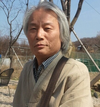 김홍규(b.1950) 작가