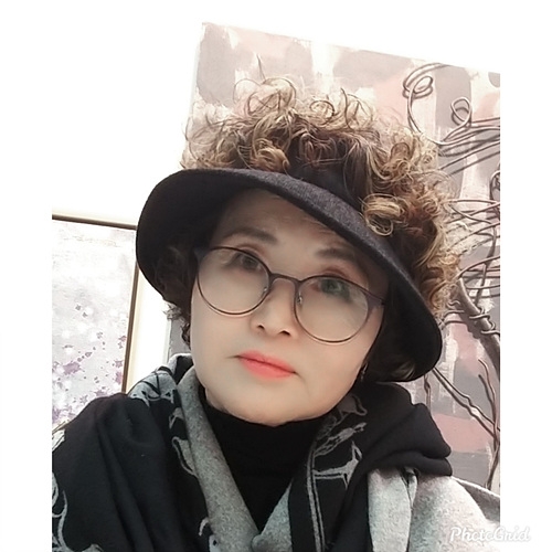 이순희(b.1953) 작가